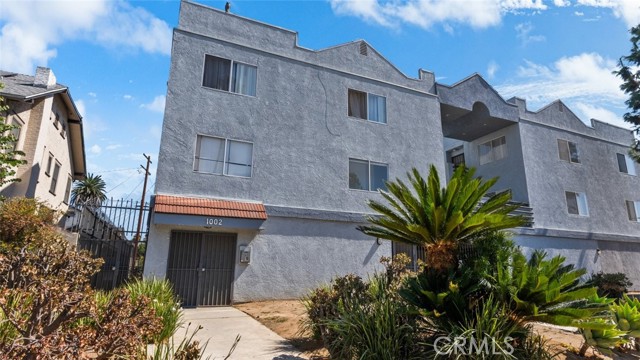 Detail Gallery Image 27 of 28 For 1002 N Edgemont St #9,  Los Angeles,  CA 90029 - 2 Beds | 2 Baths