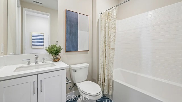 Detail Gallery Image 21 of 42 For 24325 Camino Oceano, Valencia,  CA 91354 - 5 Beds | 5/1 Baths