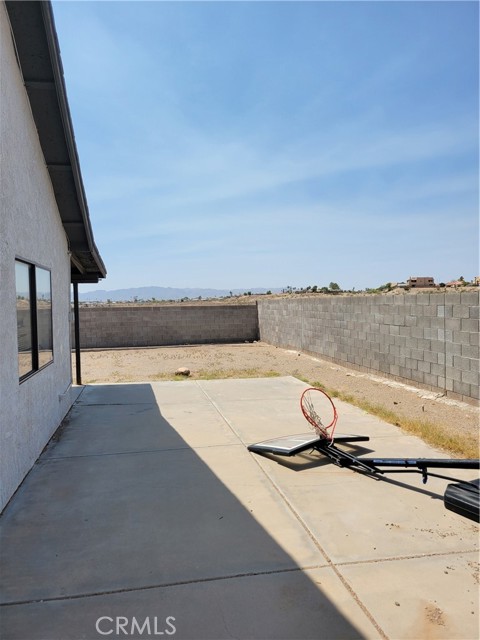 1217 Lill Hill Drive, Needles CA: https://media.crmls.org/medias/0cd58ce7-39ac-4275-aa17-e0ecbf0de136.jpg