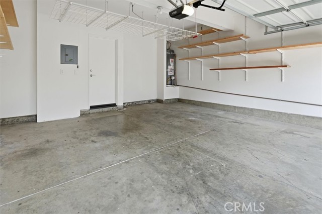 Detail Gallery Image 37 of 43 For 19345 Laroda Ln, Saugus,  CA 91350 - 3 Beds | 2/1 Baths