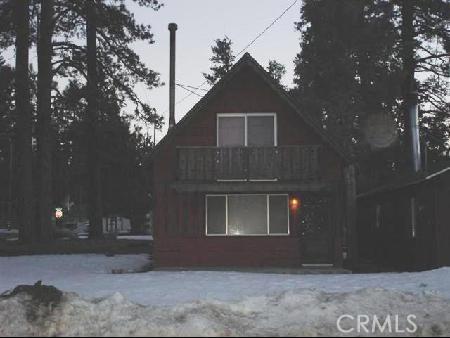 902 W COUNTRY CLUB Boulevard, Big Bear, CA 92314
