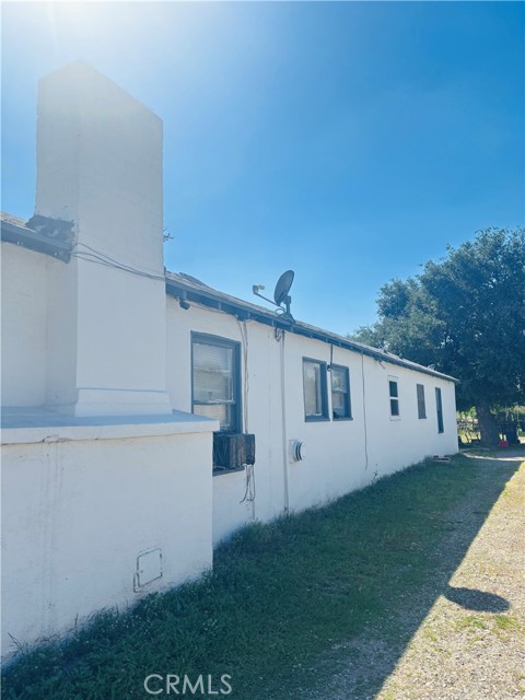 Detail Gallery Image 4 of 8 For 8005 Oleander, Fontana,  CA 92336 - 3 Beds | 2 Baths