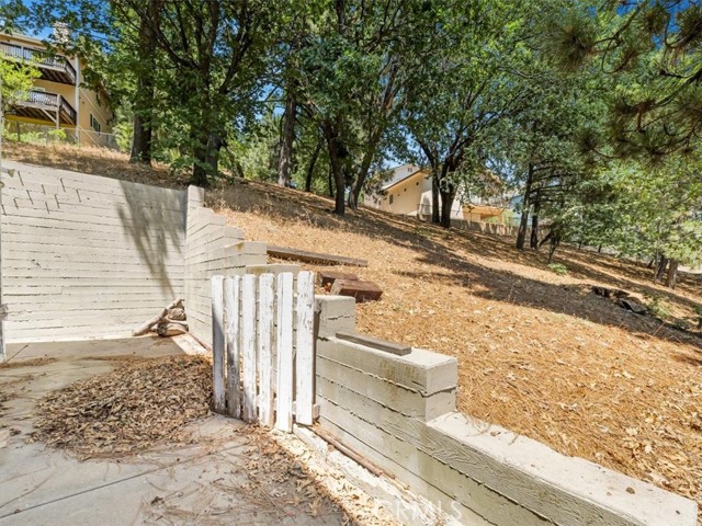 Detail Gallery Image 24 of 46 For 30134 Enchanted Way, Running Springs,  CA 92382 - 4 Beds | 3/1 Baths