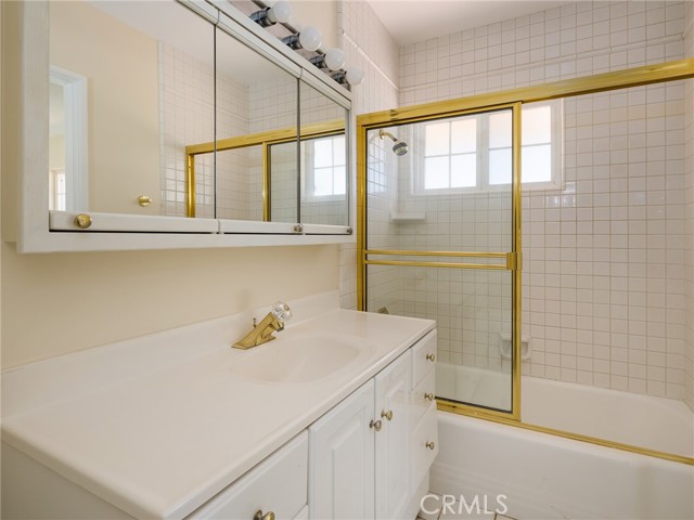 3 Saddlehorn Lane, Rolling Hills Estates, California 90274, 4 Bedrooms Bedrooms, ,1 BathroomBathrooms,Residential,Sold,Saddlehorn,SB22226892
