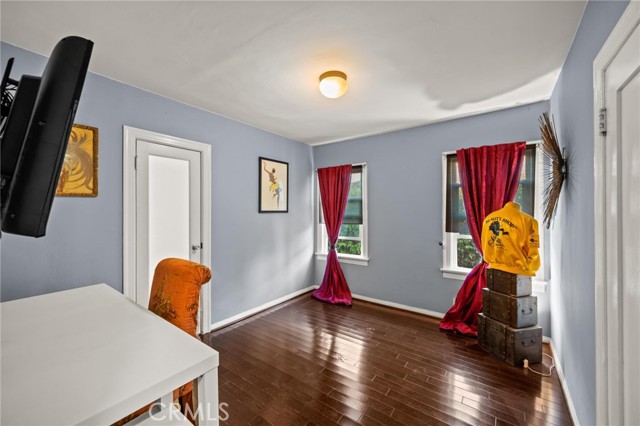 Detail Gallery Image 22 of 40 For 3441 Virginia Rd, Los Angeles,  CA 90016 - 3 Beds | 2 Baths
