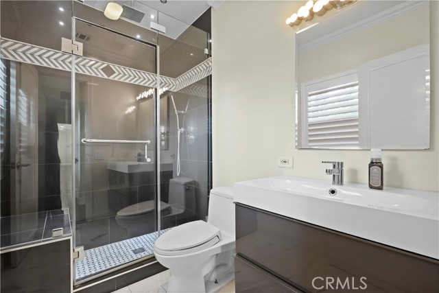 Detail Gallery Image 44 of 59 For 1025 E San Jose Ave, Burbank,  CA 91501 - 6 Beds | 6 Baths