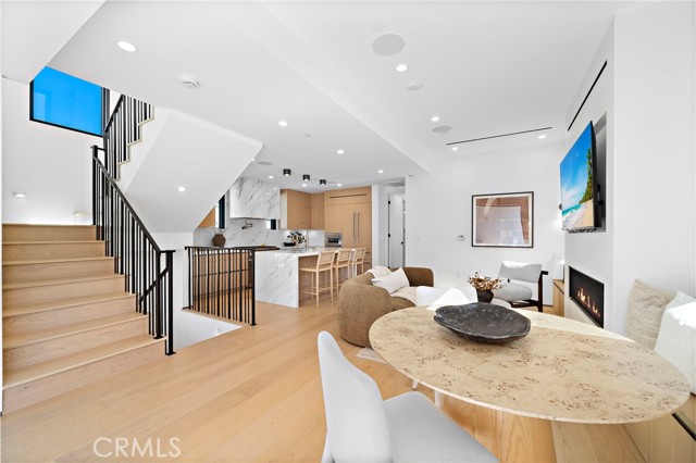 Detail Gallery Image 16 of 54 For 612 1/2 Begonia, Corona Del Mar,  CA 92625 - 2 Beds | 2/1 Baths