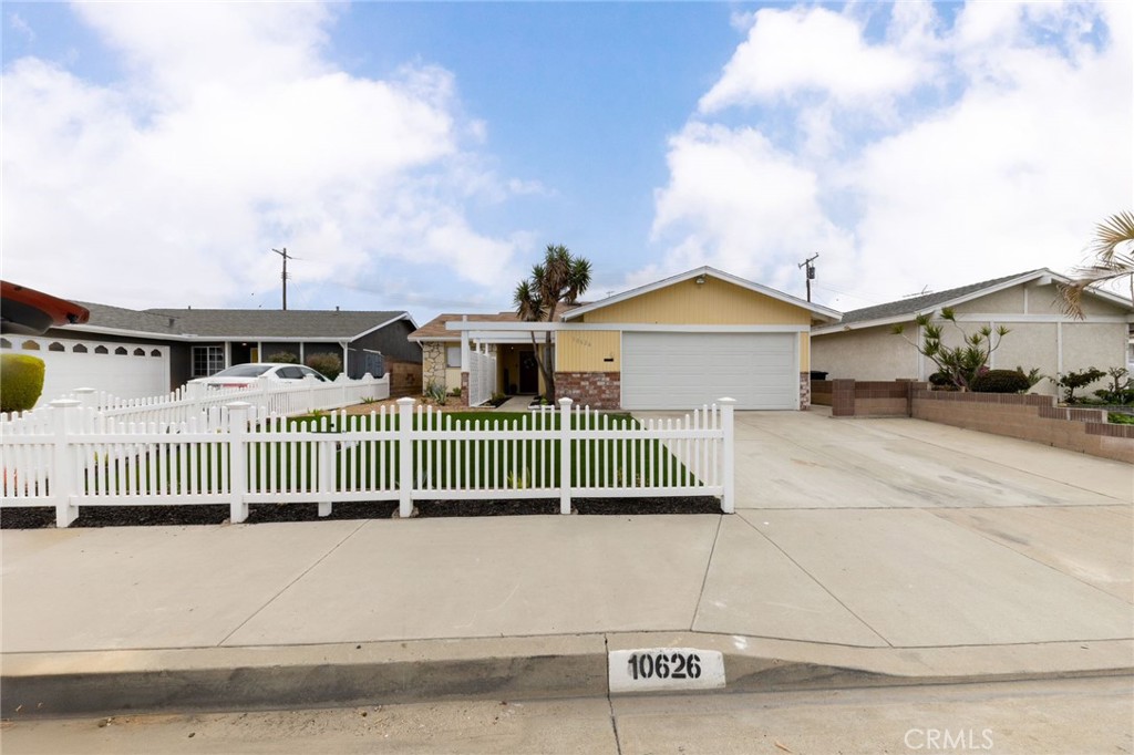 10626 Briar Street
