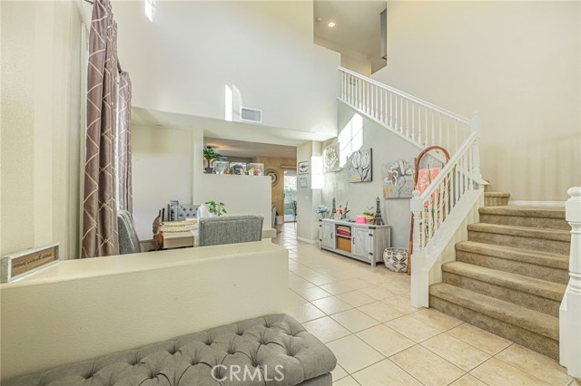 Detail Gallery Image 7 of 59 For 24345 Caladium, Valencia,  CA 91354 - 3 Beds | 2/1 Baths