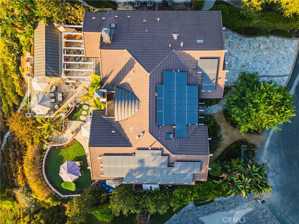 https://media.crmls.org/medias/0cdbb27f-4876-49c3-99ac-8ecd9012c729.jpg?preset=X-Large