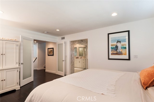 24 Bermuda Court, Manhattan Beach, California 90266, 3 Bedrooms Bedrooms, ,1 BathroomBathrooms,Residential,Sold,Bermuda,SB17026195