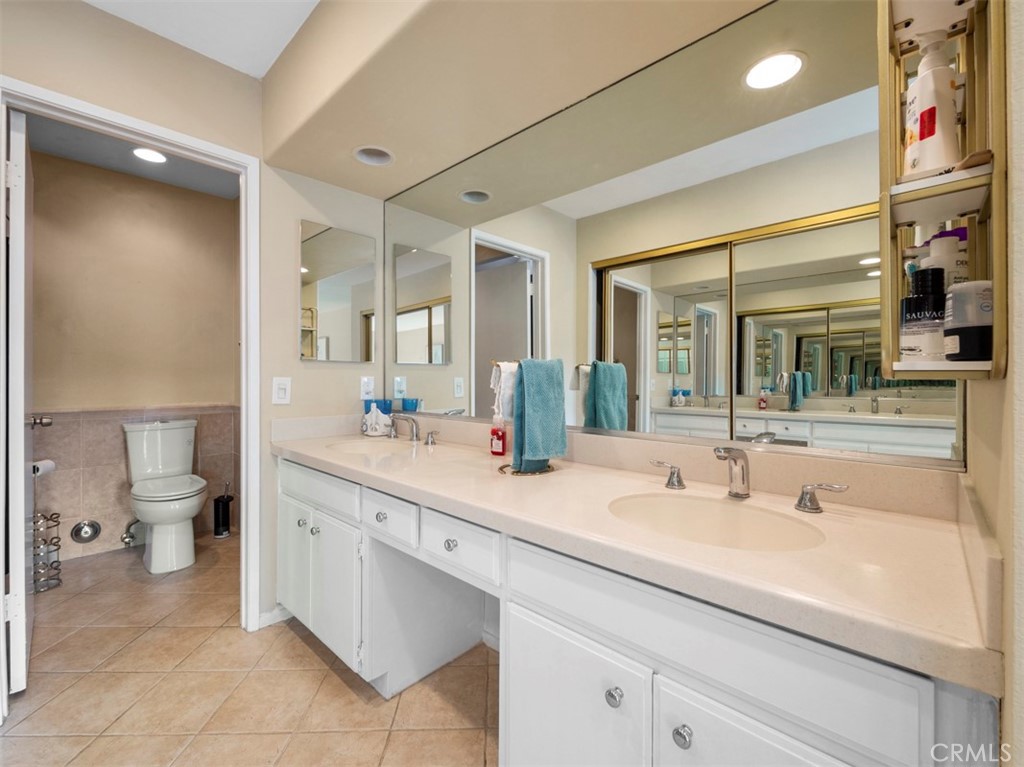 0cdbf84f 1bb1 4de1 B842 3ea8073eb5d9