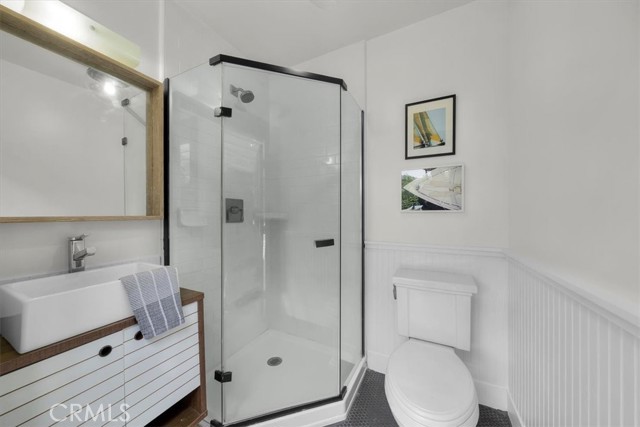 1012 10th Street, Manhattan Beach CA: https://media.crmls.org/medias/0cdc4f7f-70d2-48d6-8b3d-cbf773a7dd2d.jpg