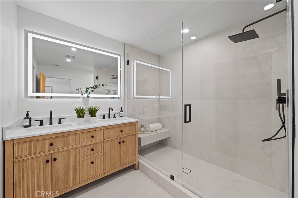 MLS #SR25240268 image #11