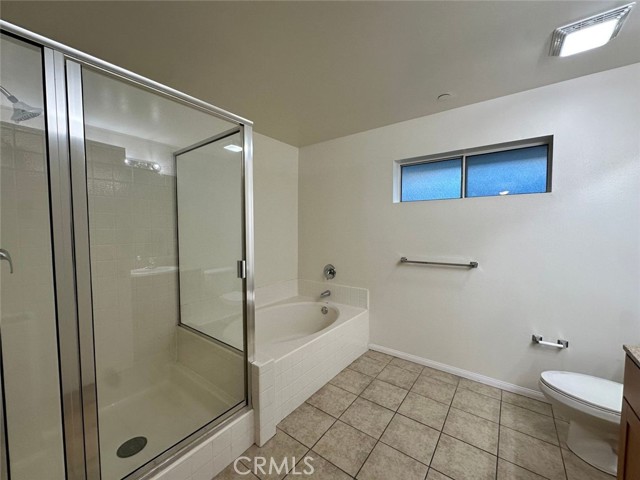 Detail Gallery Image 13 of 21 For 7551 Jordan #304,  Canoga Park,  CA 91303 - 3 Beds | 2 Baths