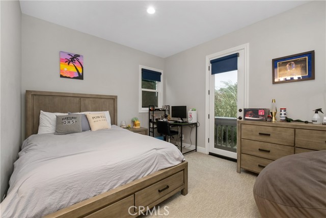 1 Running Brook Drive, Coto de Caza CA: https://media.crmls.org/medias/0cde031b-3ea7-4baf-811b-f8a4c3e4eeca.jpg