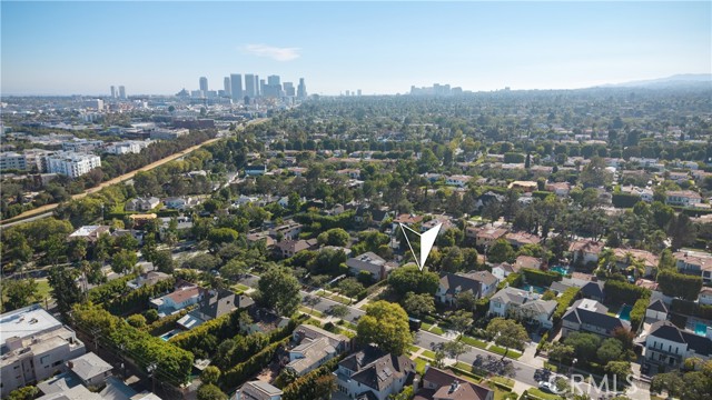 609 N Oakhurst Drive, Beverly Hills CA: https://media.crmls.org/medias/0cdf134e-c50a-4d5f-9b2d-2fdfb494584d.jpg