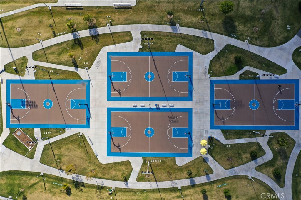 https://media.crmls.org/medias/0cdf36e5-40b1-4315-a7c1-951e6e0346c8.jpg?preset=X-Large