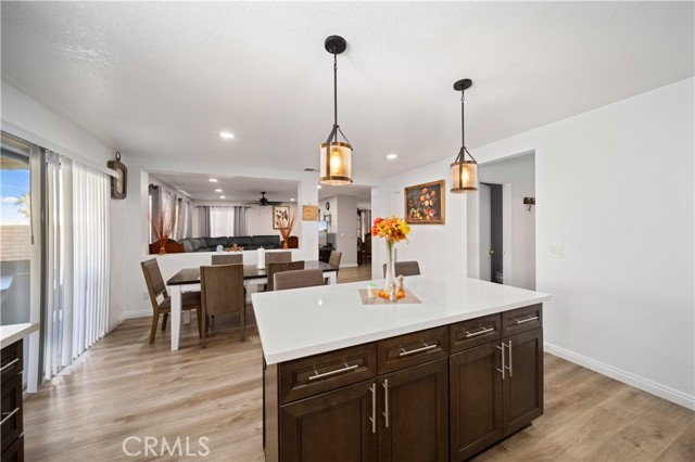 Detail Gallery Image 13 of 28 For 38661 Annette Ave, Palmdale,  CA 93551 - 5 Beds | 2/1 Baths