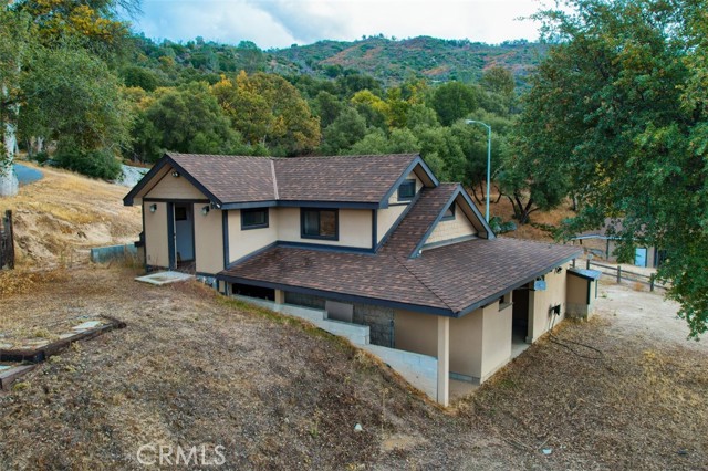 Detail Gallery Image 6 of 75 For 49868 49876 River Falls Way, Oakhurst,  CA 93644 - 4 Beds | 5/1 Baths