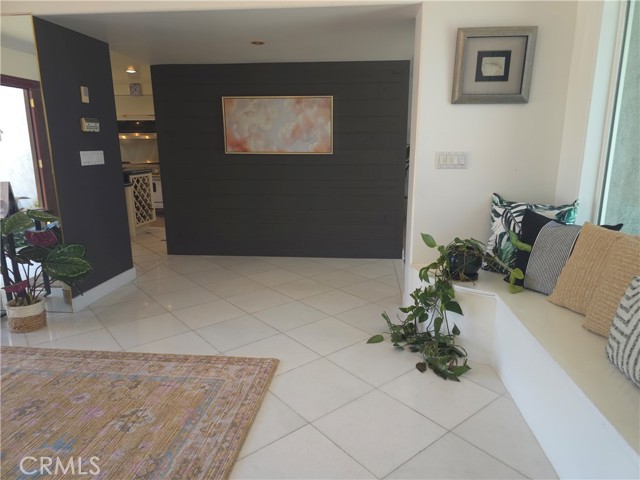 5726 Sunmist Drive, Rancho Palos Verdes CA: https://media.crmls.org/medias/0ce02ff3-223e-47cf-ad3e-05b4ee86dabe.jpg