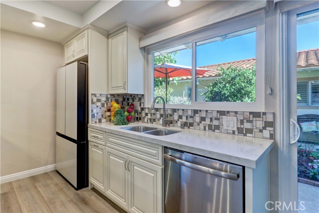 Detail Gallery Image 14 of 58 For 3008 via Buena a,  Laguna Woods,  CA 92637 - 2 Beds | 2 Baths