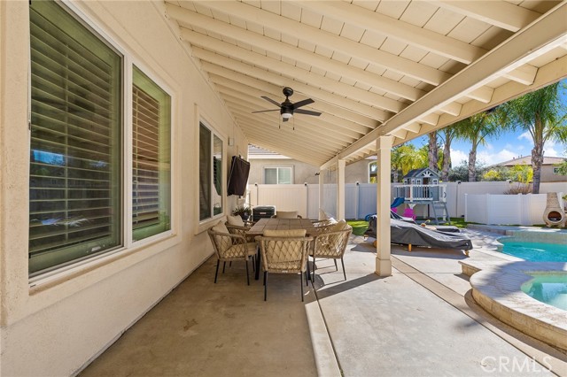 Detail Gallery Image 38 of 62 For 33713 Pebble Brook Cir, Temecula,  CA 92592 - 4 Beds | 3 Baths