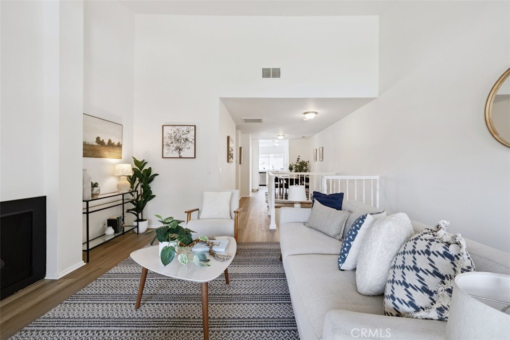 MLS #SR25159024 img 1