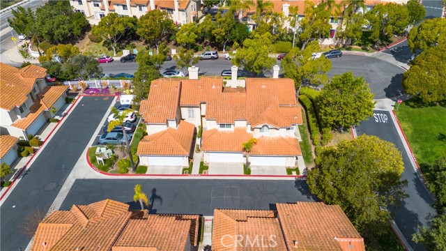 Detail Gallery Image 8 of 37 For 10889 Creekbridge Pl, San Diego,  CA 92128 - 2 Beds | 2/1 Baths