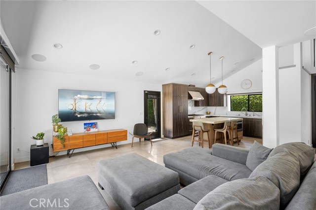 2305 Henrietta Avenue, La Crescenta CA: https://media.crmls.org/medias/0ce17ed9-00fc-4e09-aa4c-9ecc0f1a490b.jpg