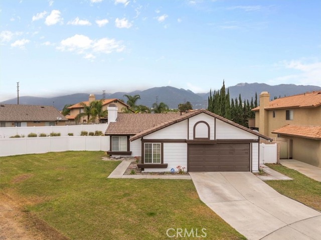 4758 Don Diego, San Bernardino CA: https://media.crmls.org/medias/0ce22083-431b-475f-9095-753cca3e211d.jpg