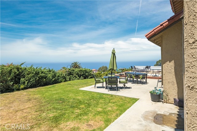 28737 Shire Oaks Drive, Rancho Palos Verdes, California 90275, 4 Bedrooms Bedrooms, ,3 BathroomsBathrooms,Residential,Sold,Shire Oaks,PV22121953