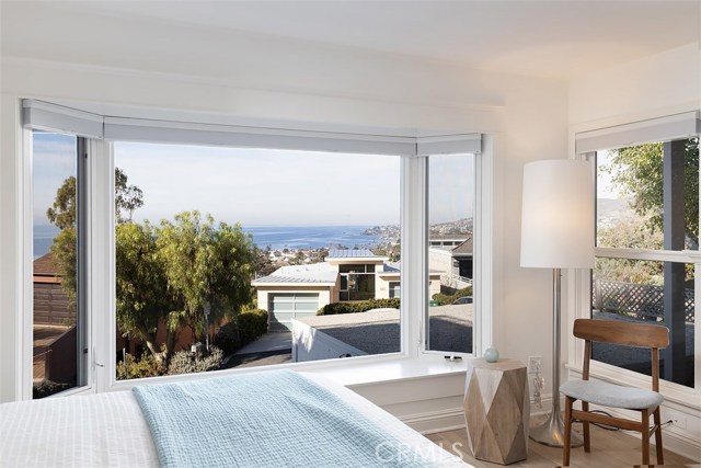 Detail Gallery Image 12 of 31 For 917 Rembrandt Dr, Laguna Beach,  CA 92651 - 3 Beds | 2 Baths
