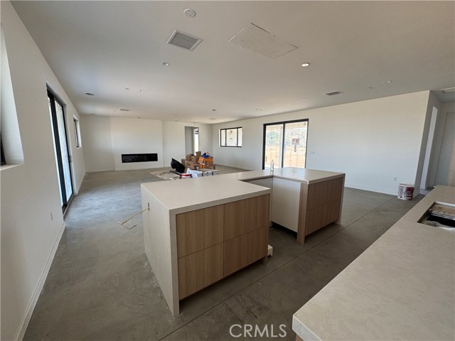 57980 San Andreas, Yucca Valley CA: https://media.crmls.org/medias/0ce35130-7920-4709-ae90-d0889b6c6c44.jpg