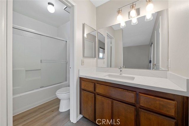 Detail Gallery Image 8 of 13 For 208 S West #5,  Anaheim,  CA 92805 - 1 Beds | 1 Baths