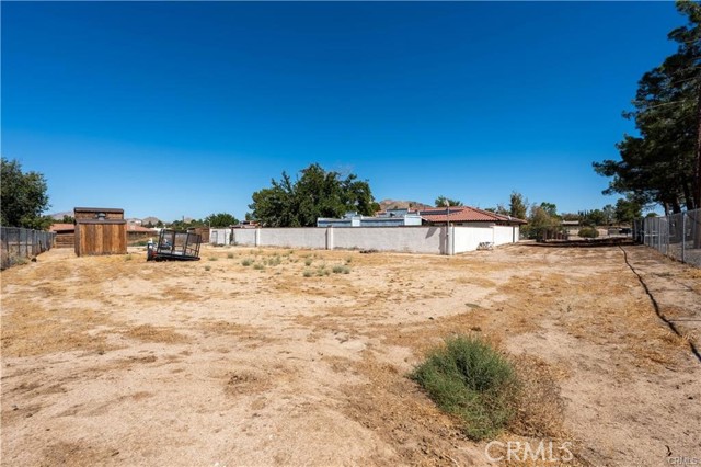 Detail Gallery Image 37 of 49 For 19411 Yanan Rd, Apple Valley,  CA 92307 - 4 Beds | 2/1 Baths