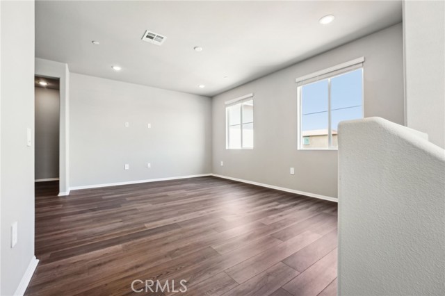 2187 Oroblanco Way, Redlands CA: https://media.crmls.org/medias/0ce42cd4-3d86-46b8-a3c0-f46e9bf48b4d.jpg