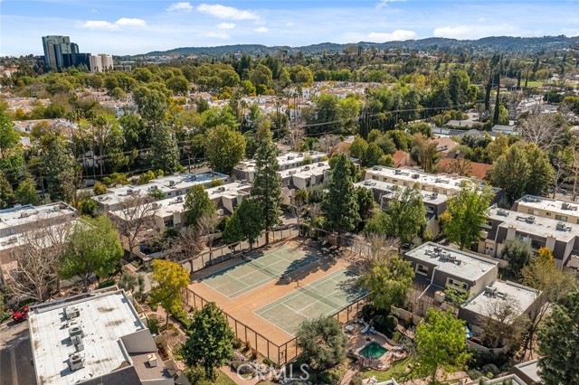 Detail Gallery Image 22 of 26 For 6121 Shoup Ave #23,  Woodland Hills,  CA 91367 - 2 Beds | 2 Baths
