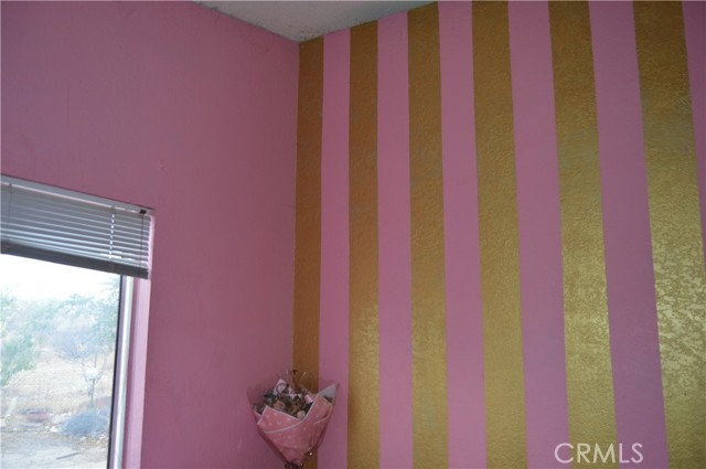 Detail Gallery Image 34 of 60 For 12263 Mountain Rd, Pinon Hills,  CA 92372 - 3 Beds | 2 Baths