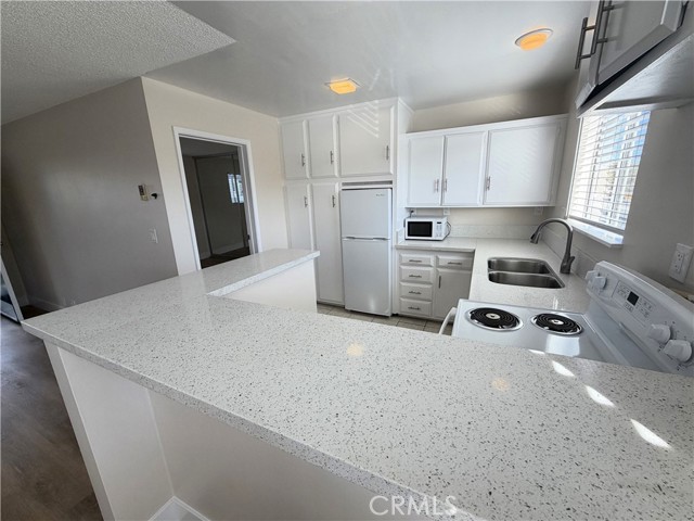 Detail Gallery Image 11 of 31 For 931 W 19th St #38,  Costa Mesa,  CA 92627 - 1 Beds | 1 Baths