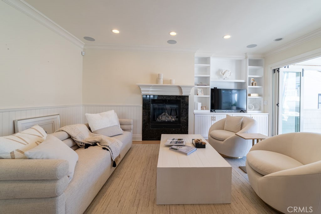 MLS #OC25225888 image #13