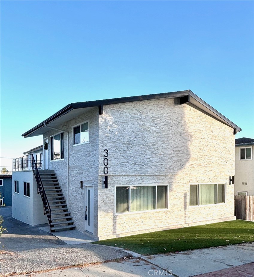 300 Maryland Street #1