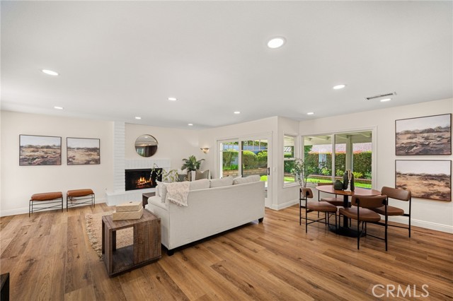 719 S Goldfinch Way, Anaheim Hills CA: https://media.crmls.org/medias/0ce7e45d-0596-492f-a50f-40437f1c691b.jpg
