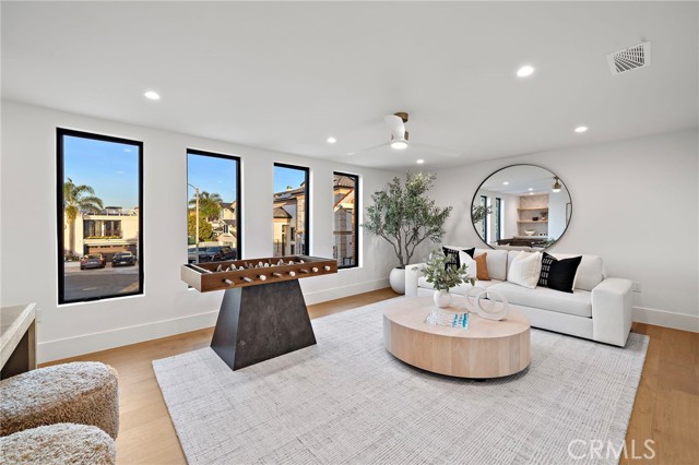 Detail Gallery Image 41 of 57 For 16471 Barnstable, Huntington Beach,  CA 92649 - 5 Beds | 5/1 Baths