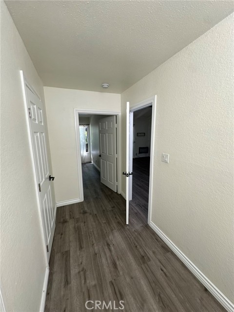 Detail Gallery Image 30 of 37 For 1345 Cabrillo Park Dr #S04,  Santa Ana,  CA 92701 - 1 Beds | 1 Baths