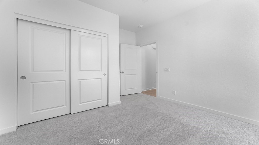 https://media.crmls.org/medias/0ceb1e8d-9bca-46cf-8102-022efb642ae4.jpg?preset=X-Large