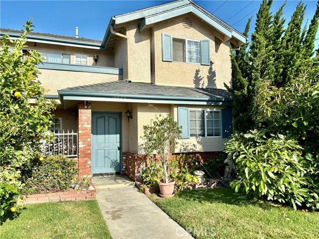 10863 Chestnut St., Los Alamitos CA: https://media.crmls.org/medias/0ceb98f5-7159-45f6-9fbe-d7b244e6bbe4.jpg