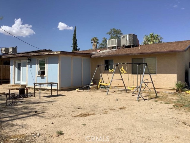 Detail Gallery Image 7 of 29 For 5645 Cahuilla Ave, Twentynine Palms,  CA 92277 - 3 Beds | 2 Baths