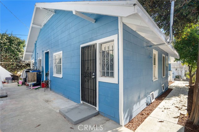 2537 Elsinore Street, Los Angeles, California 90026, ,Multi-Family,For Sale,Elsinore,GD25042010