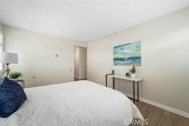 1930 St John Road, Seal Beach CA: https://media.crmls.org/medias/0cee8575-4740-4252-9cf5-b464d189cf4f.jpg